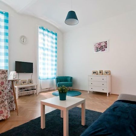 فيينا Marvelous Midtown Apartment المظهر الخارجي الصورة